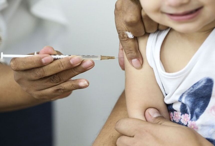 Governo de MS apoia ação de Brasil e Paraguai, vacinação contra sarampo e febre amarela na fronteira